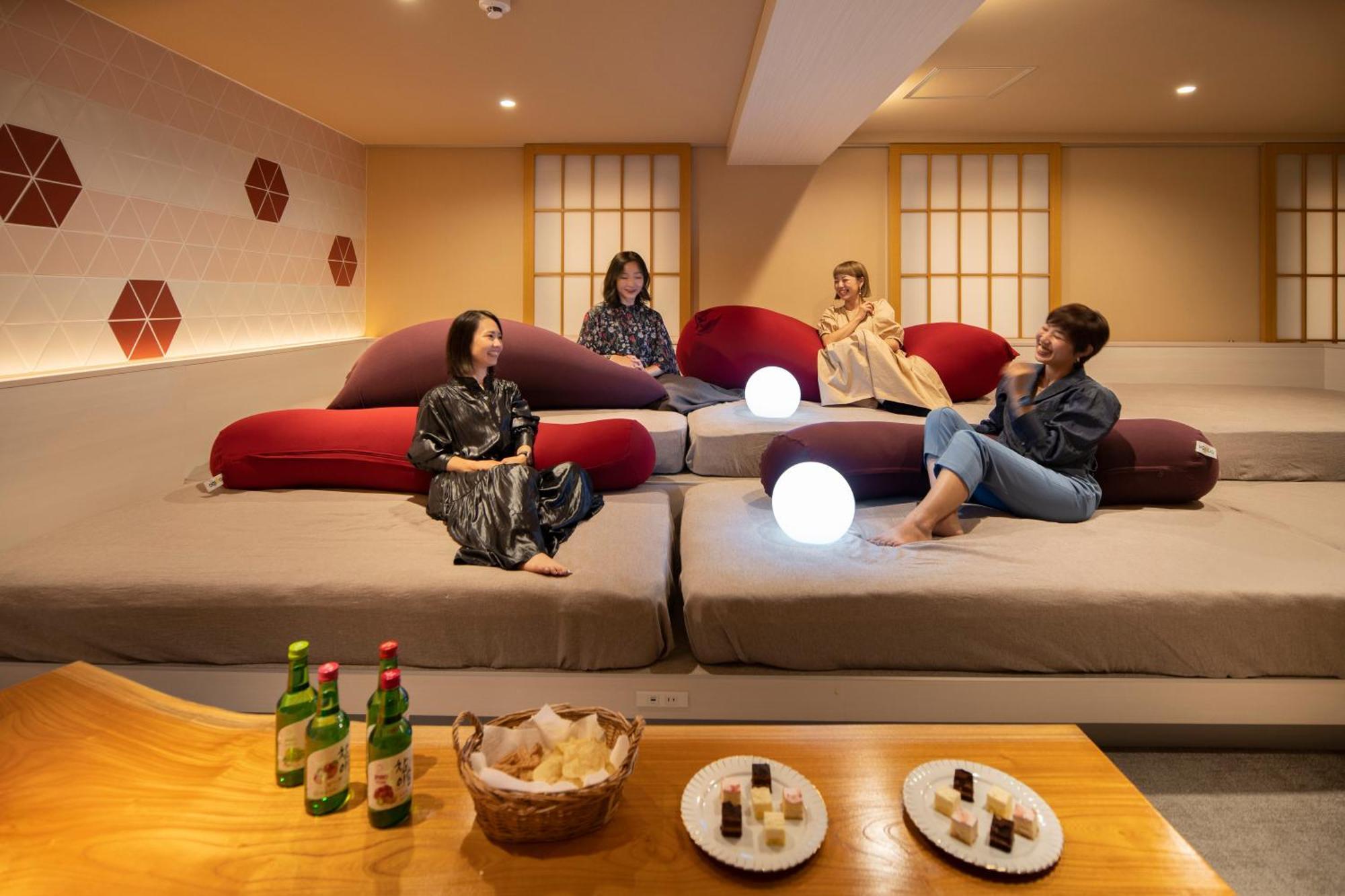 Hotel The Grandee Shinsaibashi Osaka Exterior photo